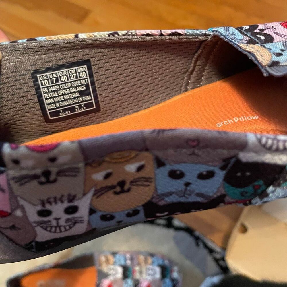 BOBS | memory foam cat slip ons W10 - Picture 7 of 8